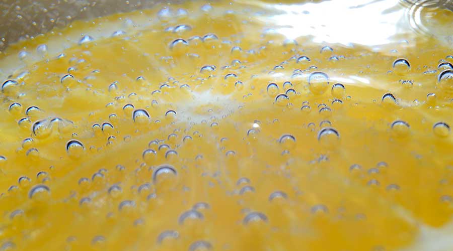 Citric acid là một loại axit hữu cơ yếu và là một dạng của AHA