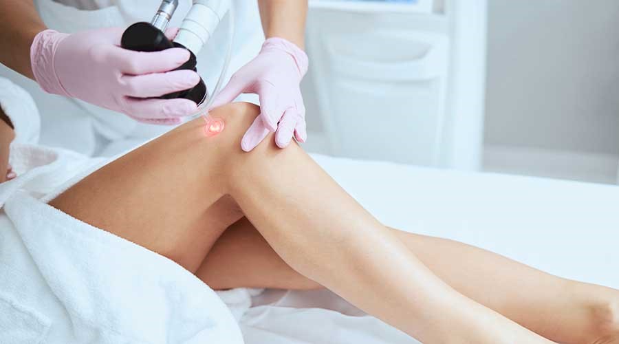 Công nghệ Laser được sử dụng phổ biến trong điều trị viêm nang lông