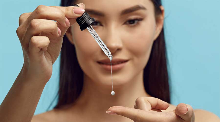 Dòng mỹ phẩm này được đánh giá cao nhờ khả năng chăm sóc, phục hồi và hỗ trợ làm giảm các dấu hiệu lão hóa trên da hiệu quả